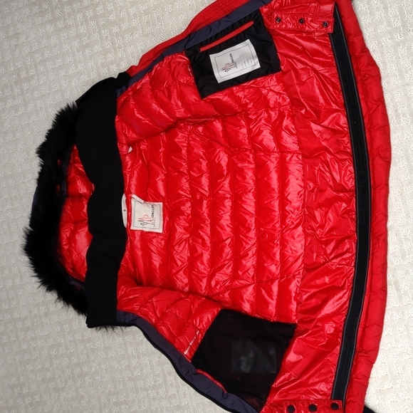 Authentic moncler skiing jacket - Picture 3 of 8